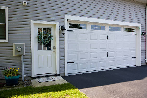 24/7 Emergency Garage Door Panel Replacement experts in Grants, NM